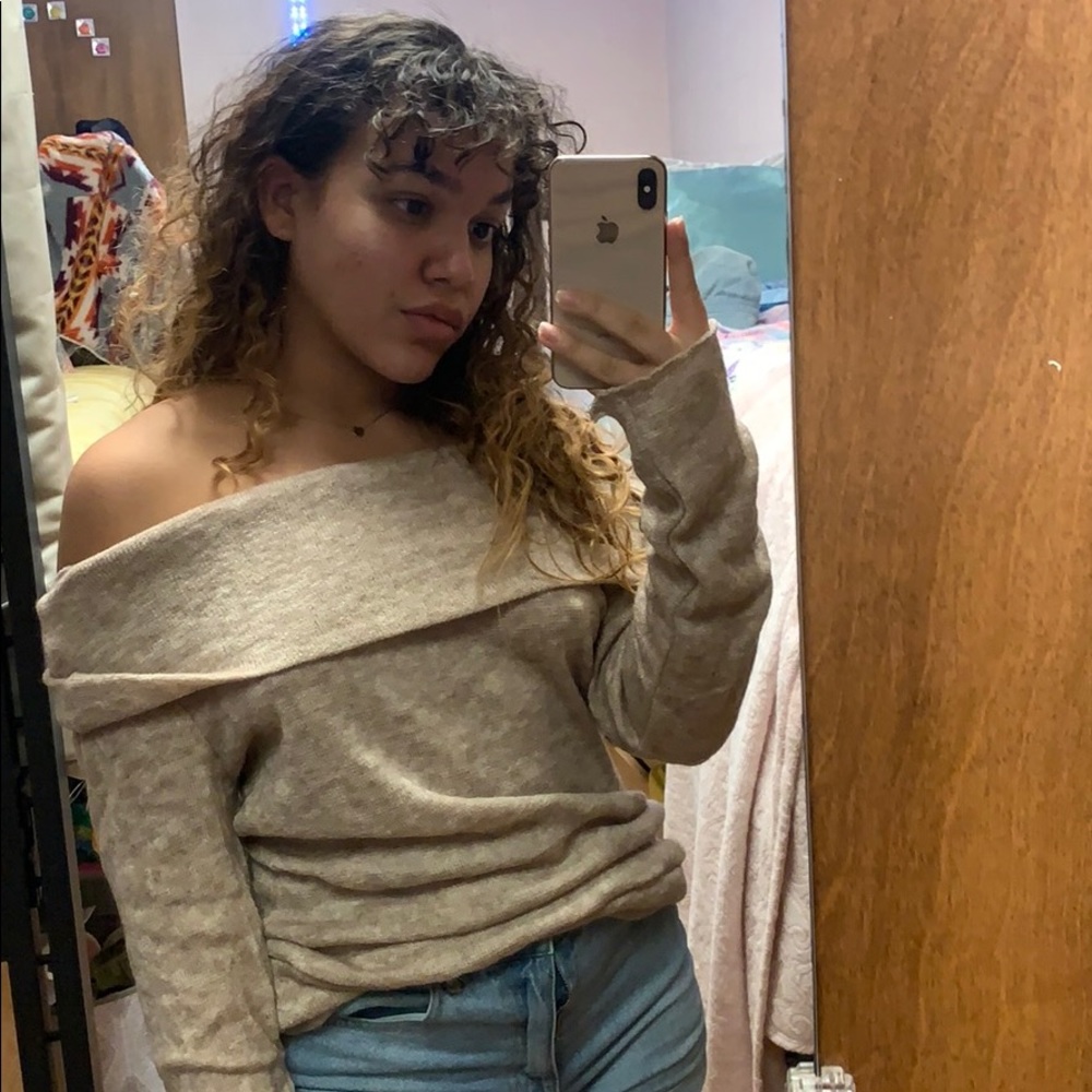 Thin off the shoulder sweater